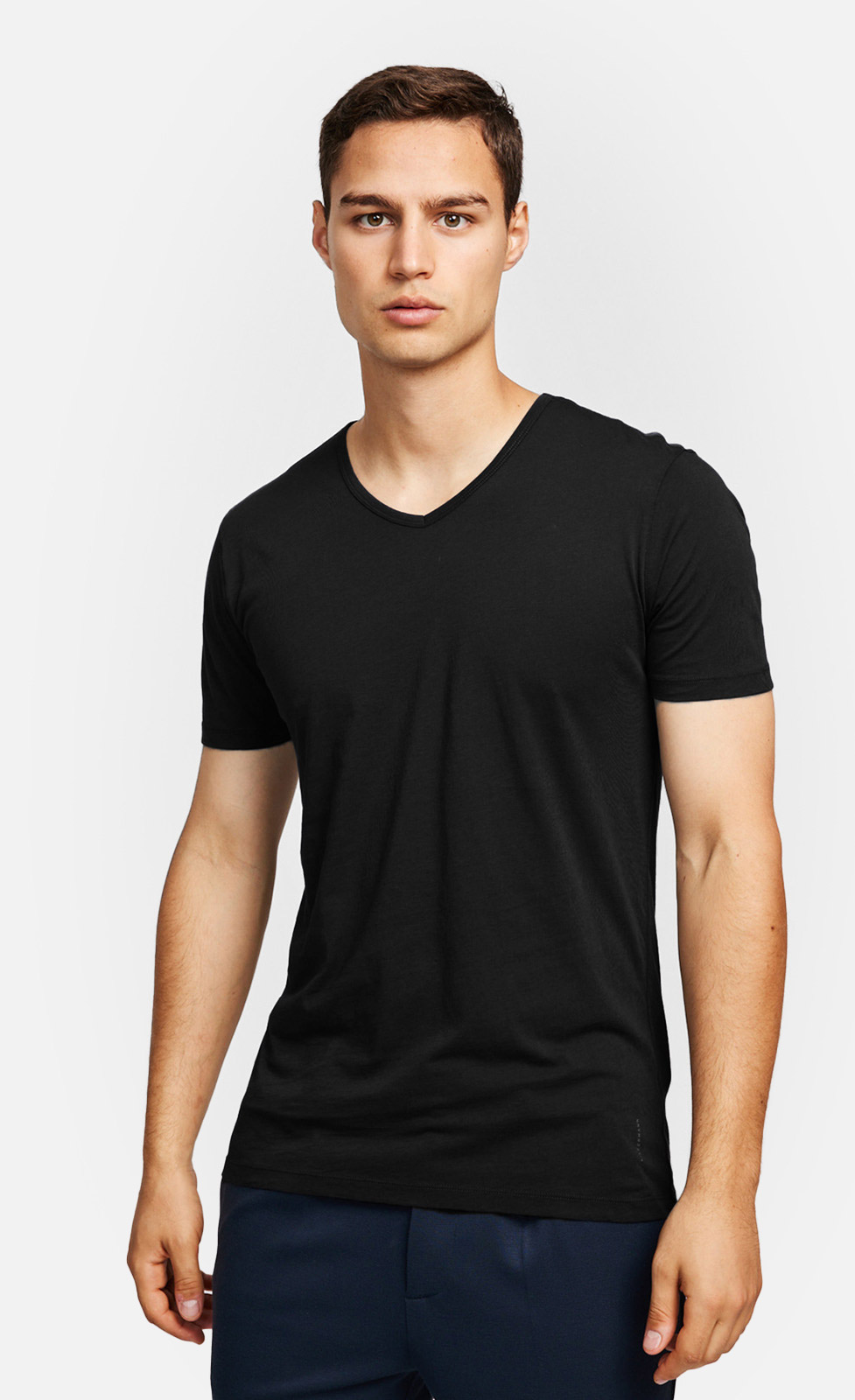 Darius - Baumwoll-T-Shirt mit V-Ausschnitt